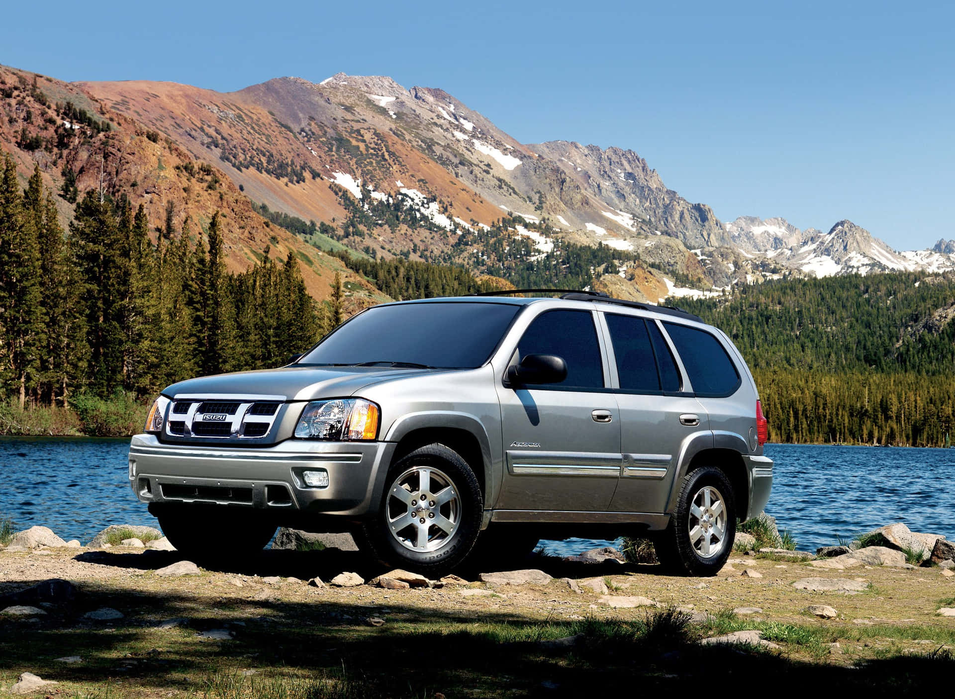 Sleek And Robust Isuzu Ascender In Its Prime Wallpaper