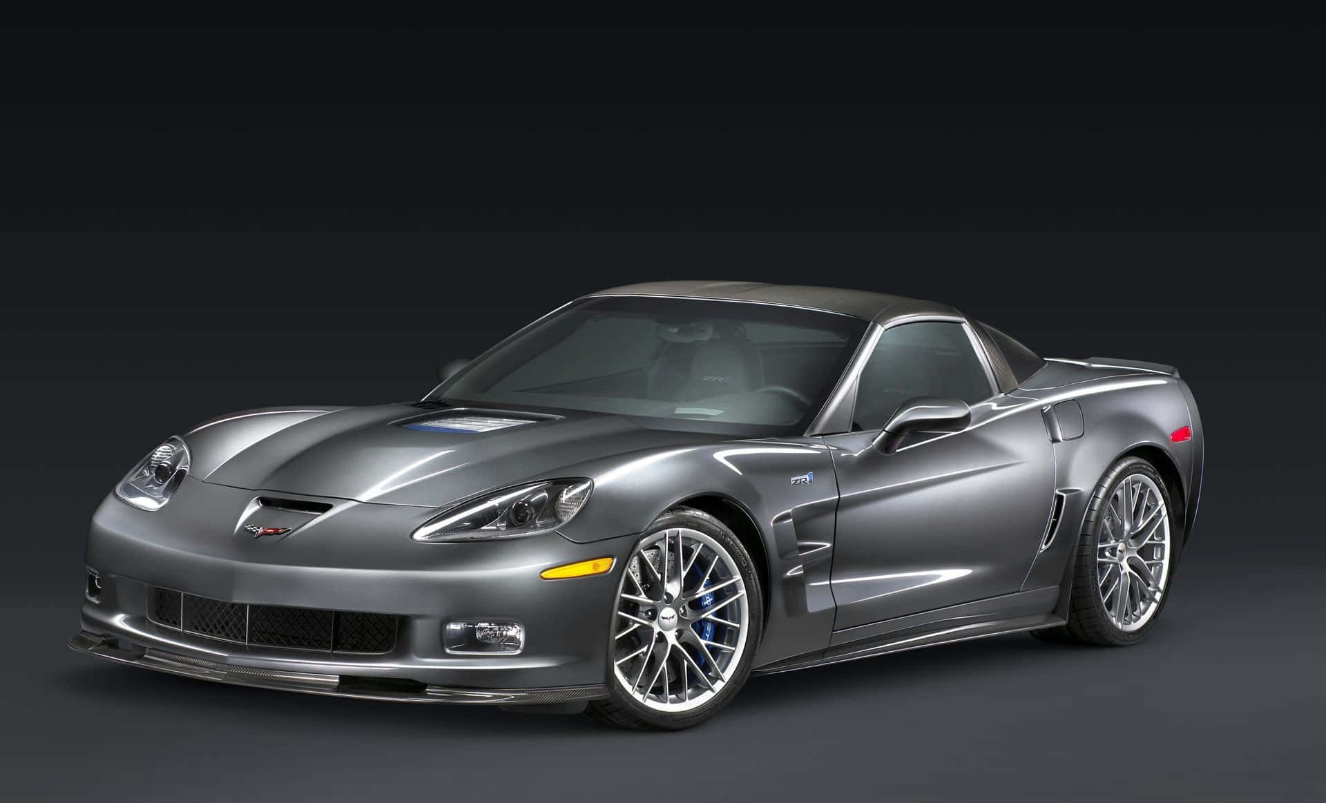 Sleek Chevrolet Corvette Zr1 Shows Off With An Aggressive Look Wallpaper