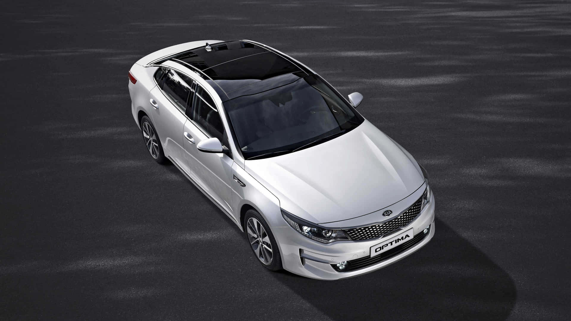 Sleek Design Of Modern Kia Optima Wallpaper