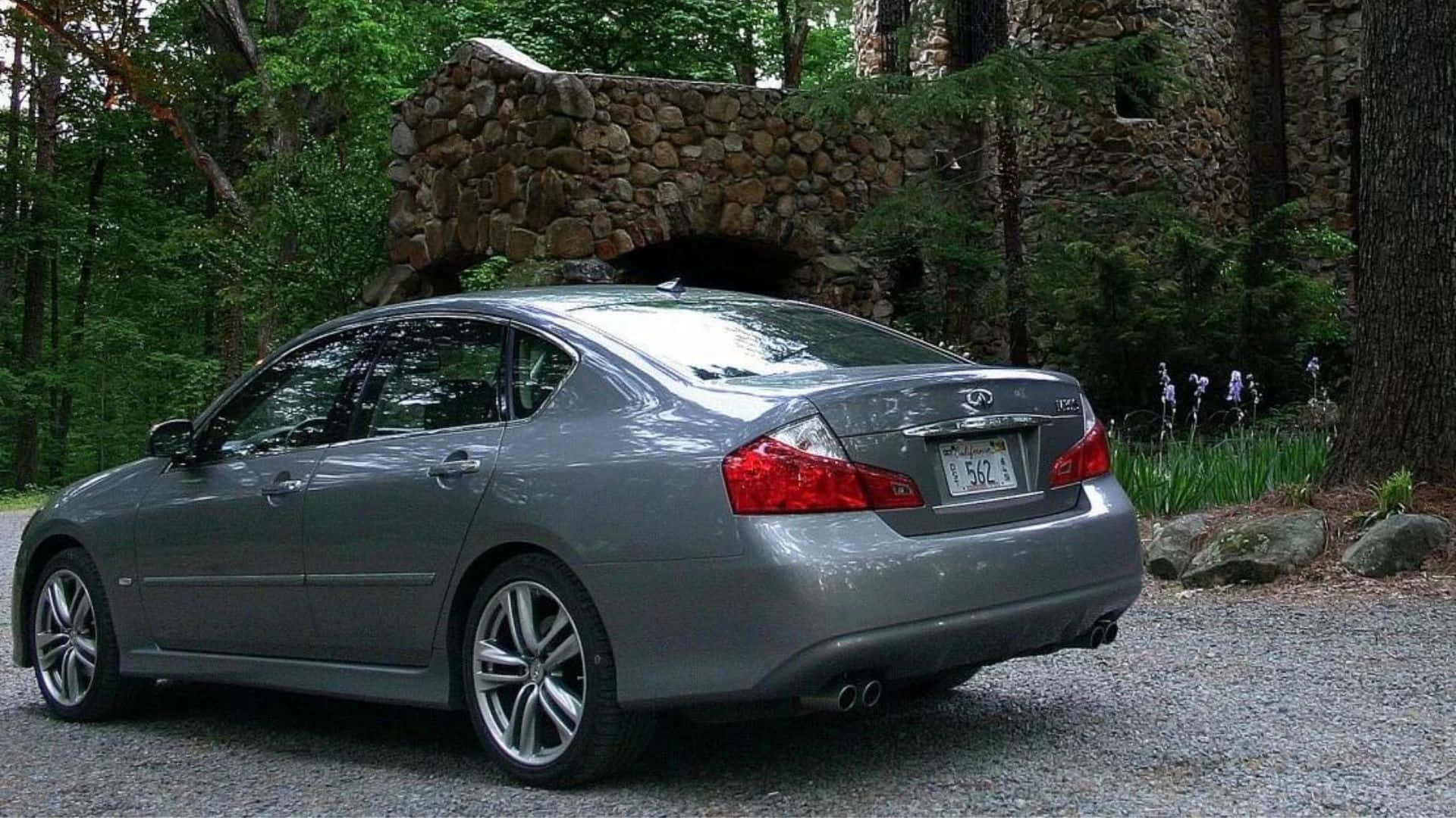 Sleek Infiniti M35 In Its Prime Wallpaper