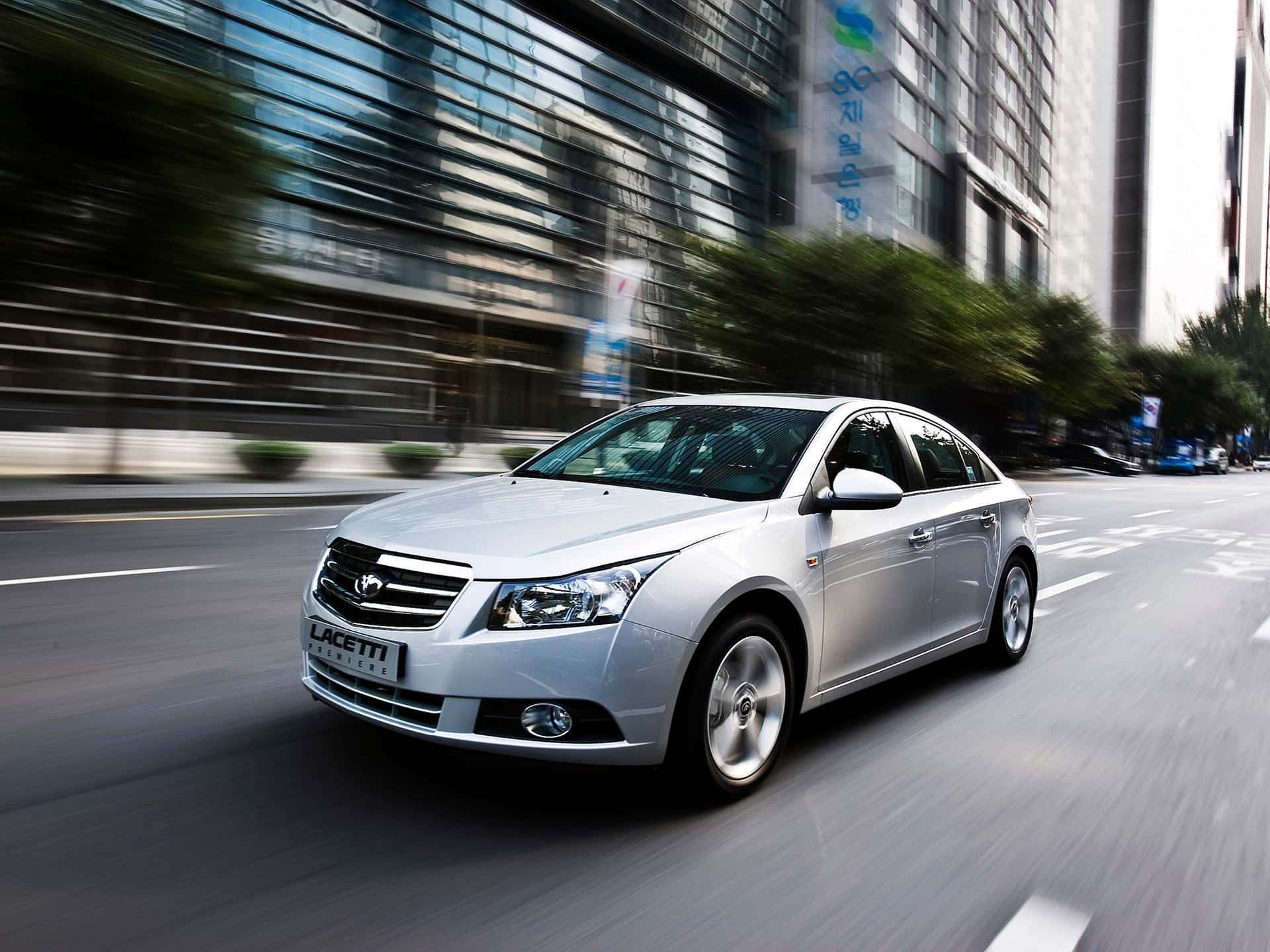 Sleek Silver Daewoo Lacetti In A Pristine Condition. Wallpaper