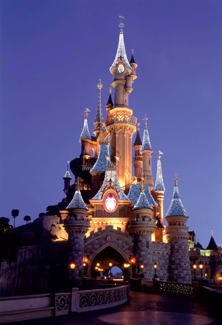 Elcastillo De La Bella Durmiente En Disneyland Paris. Fondo de pantalla