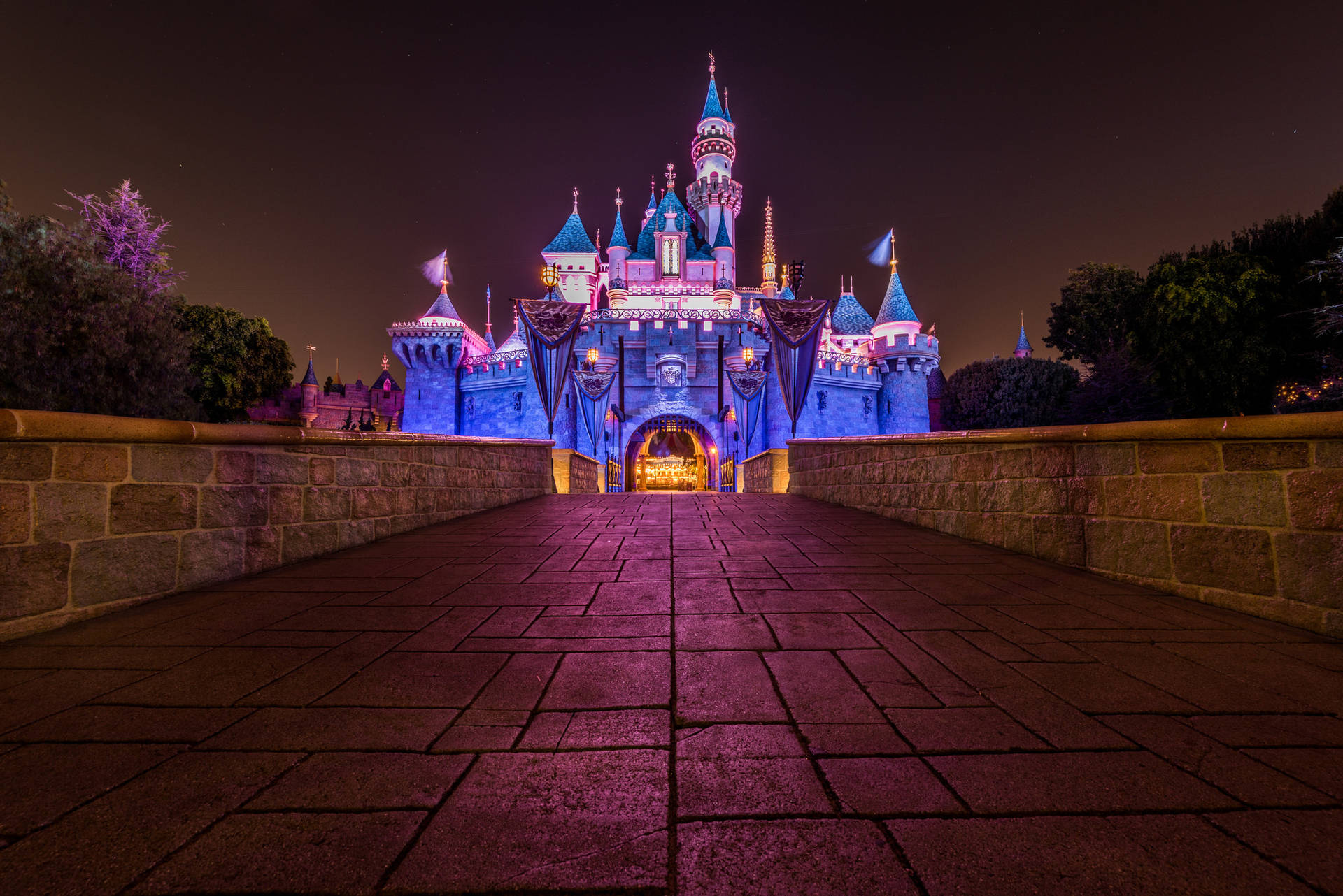 Sleeping Beauty's Castle In Disneyland Desktop Wallpaper
