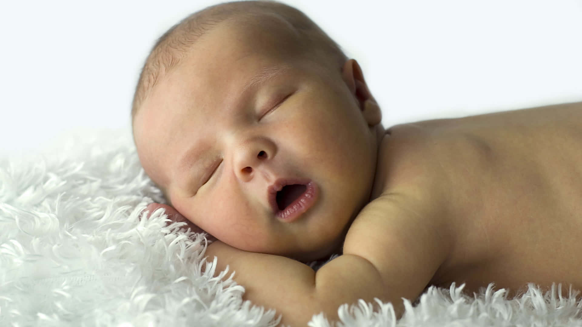 Sleeping Newborn Baby Wallpaper