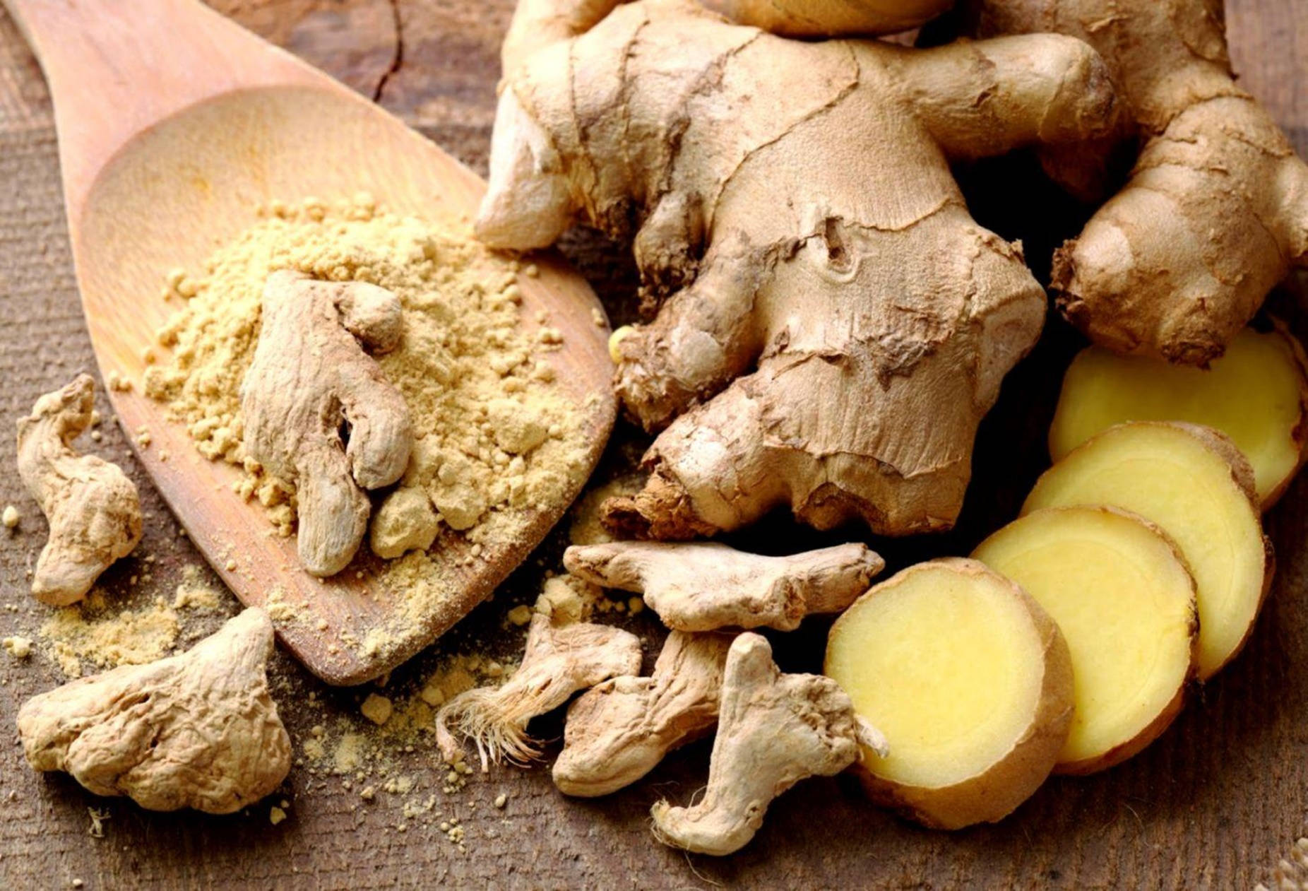 Sliced And Powdered Ginger Root Spice Wallpaper