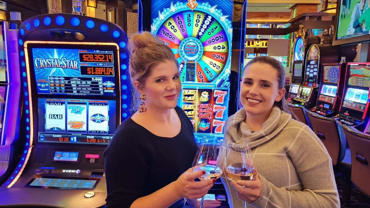 Slot Machines Besties Players Picture
