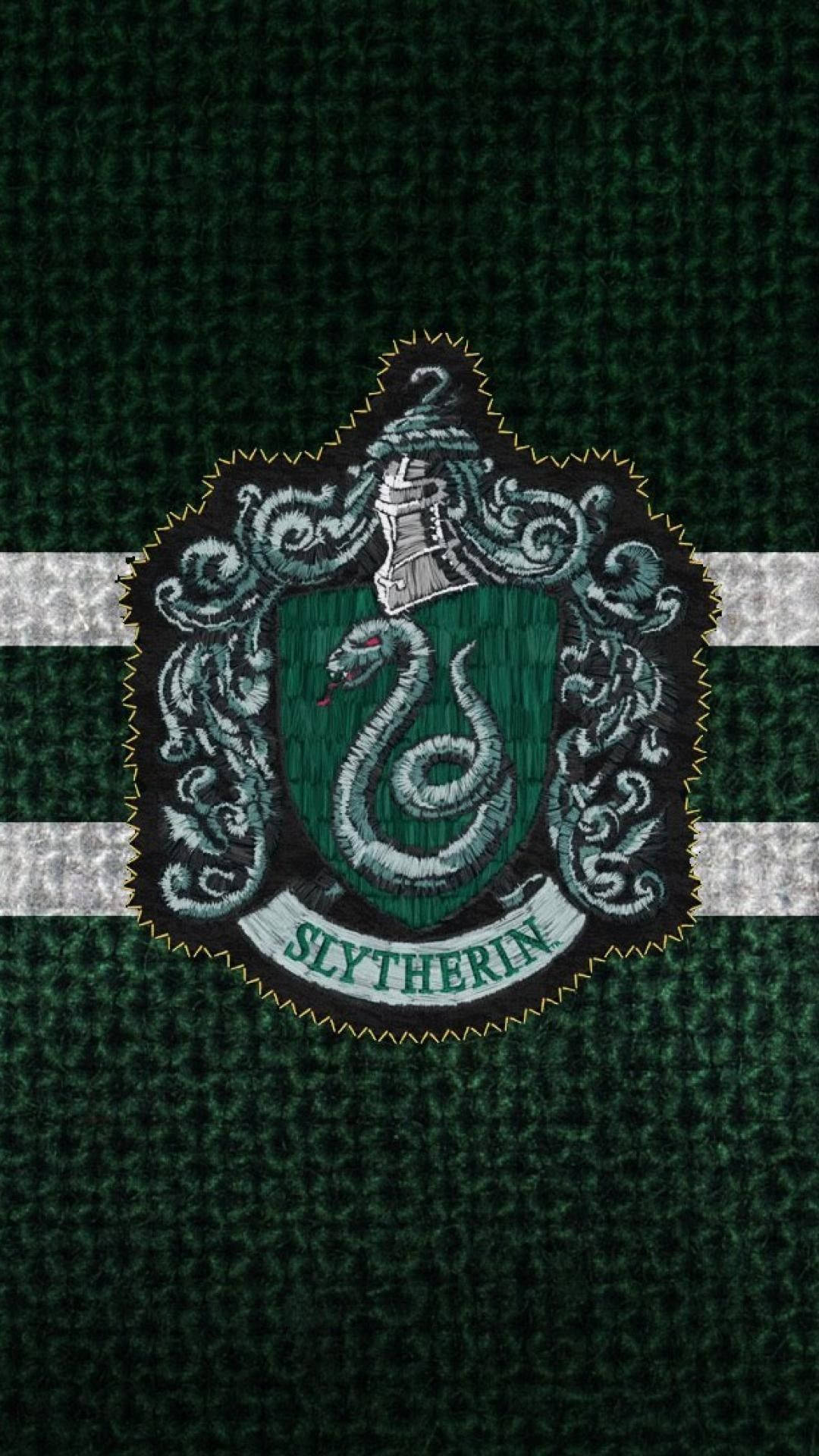 Slytherin Aesthetic Emblem Patch Wallpaper