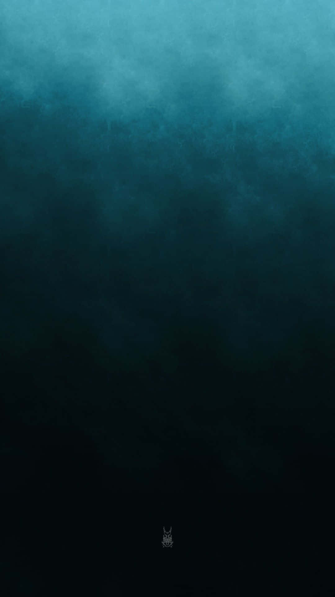 Einblauer Und Schwarzer Hintergrund Mit Den Worten 'das Meer'.