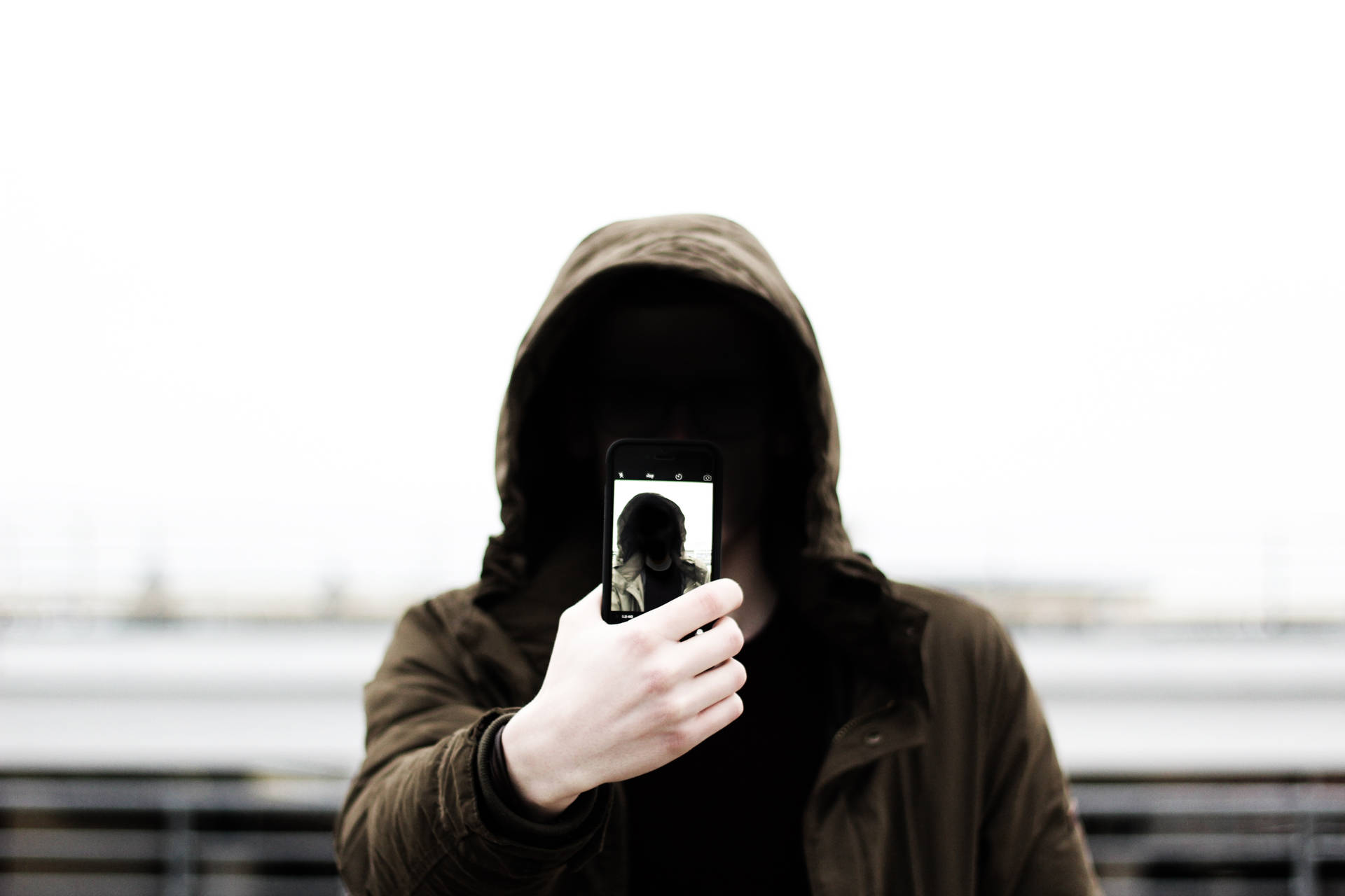Smartphone Selfie Anonymous