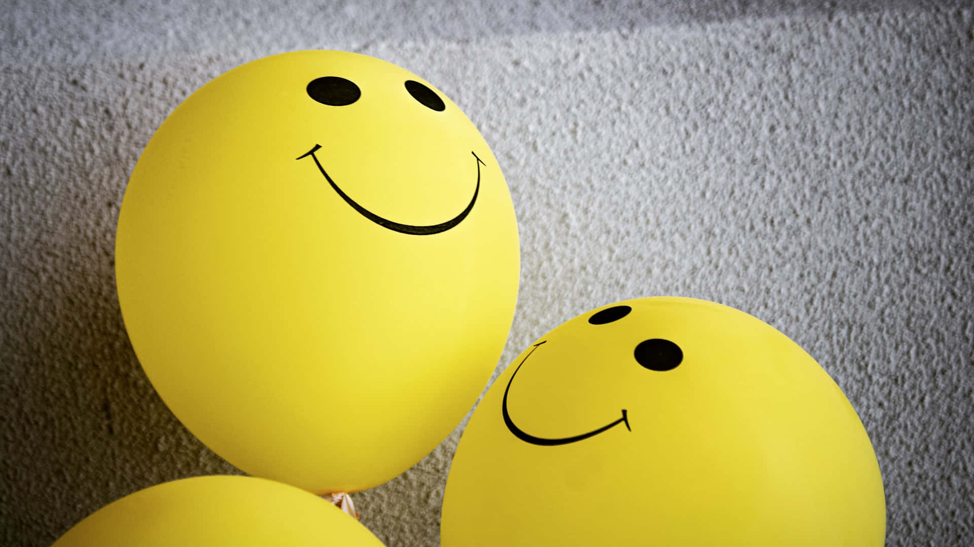 Smile Emoji Balloons Wallpaper