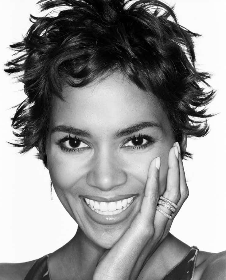 Halle Berry Smile Picture