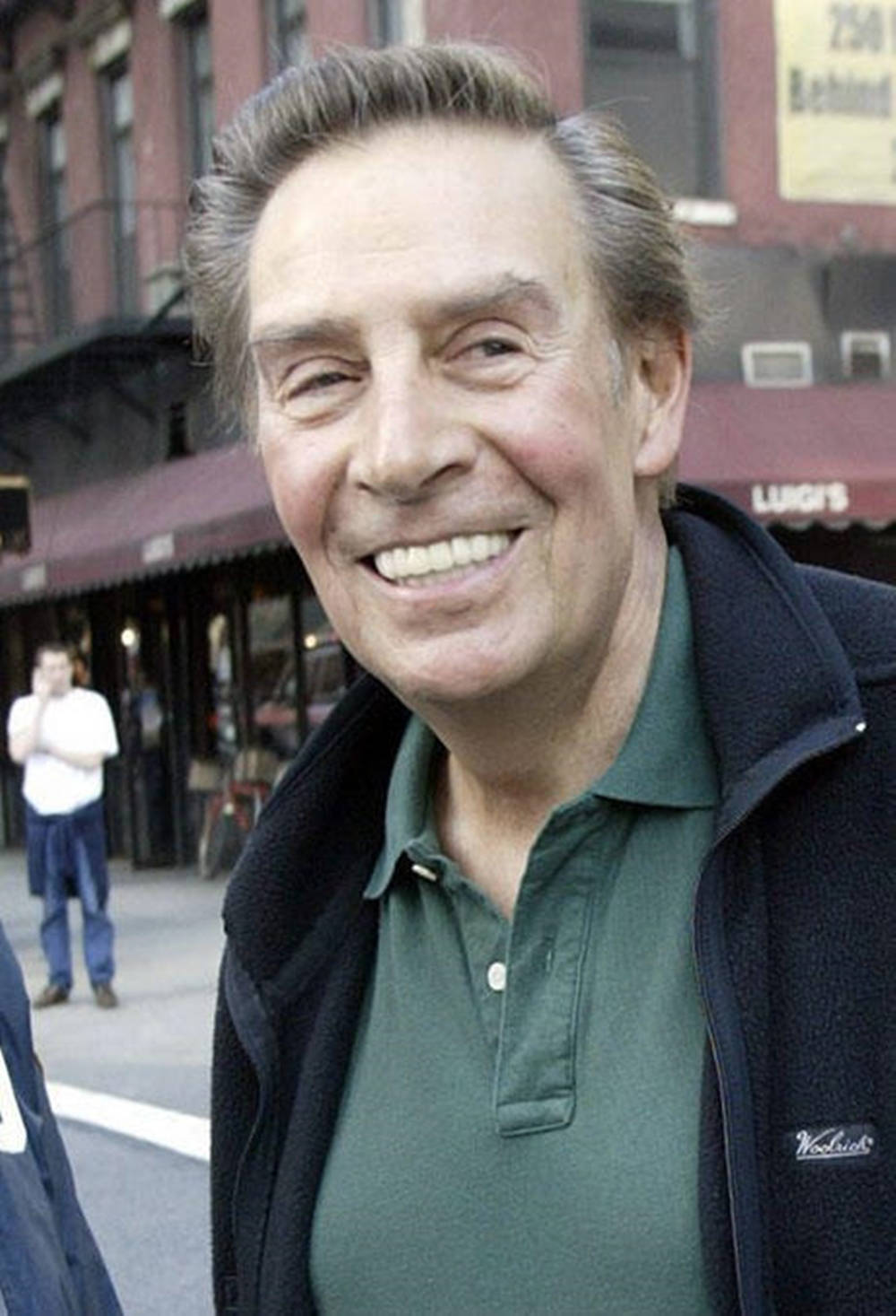 Smiling American Actor Jerry Orbach Wallpaper