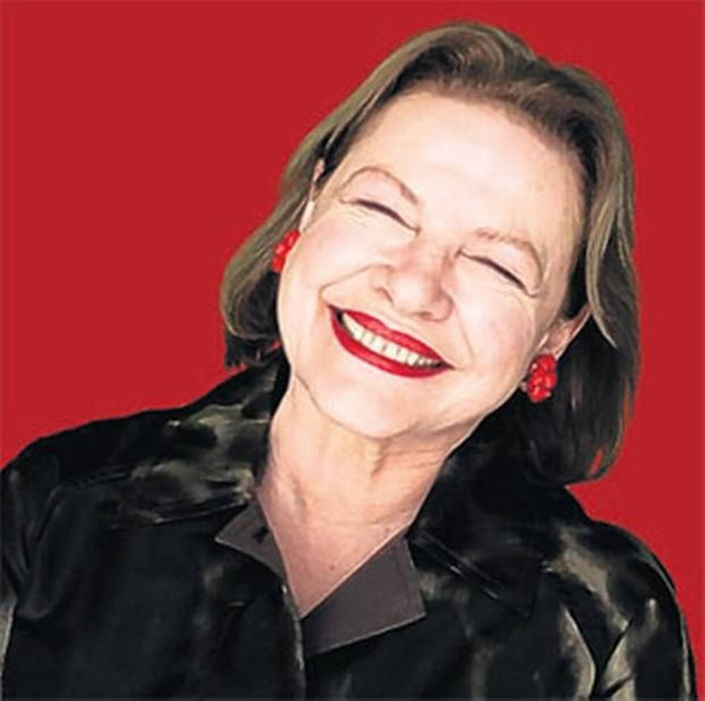 Smiling American Actress Dianne Wiest Wallpaper