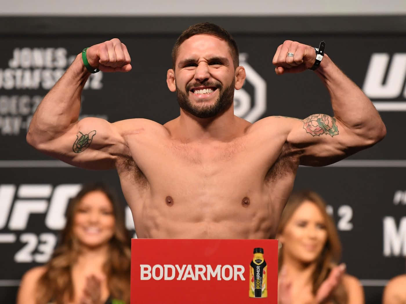 Smiling And Flexing Chad Mendes Wallpaper