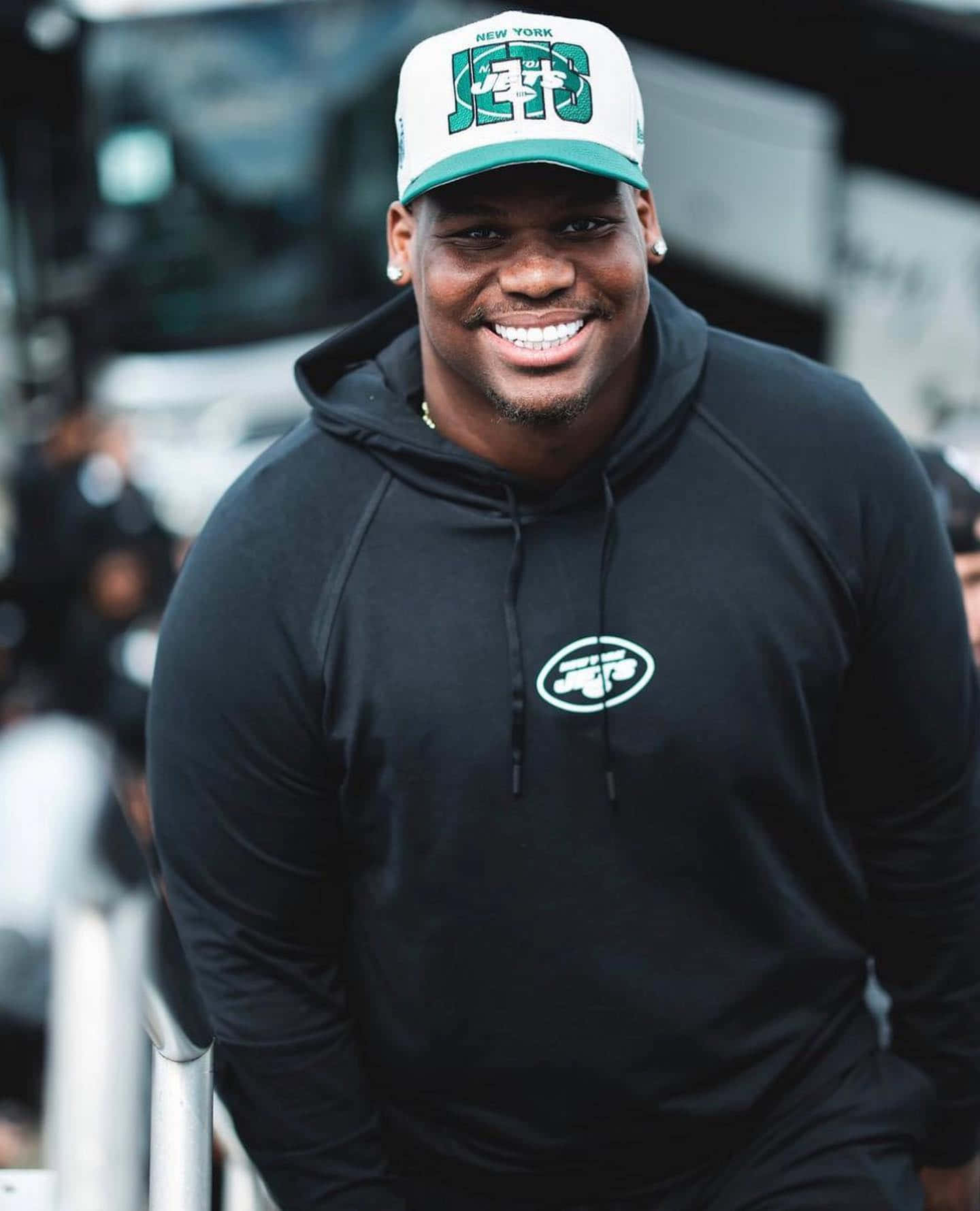 Smiling Athletein New York Jets Gear Wallpaper