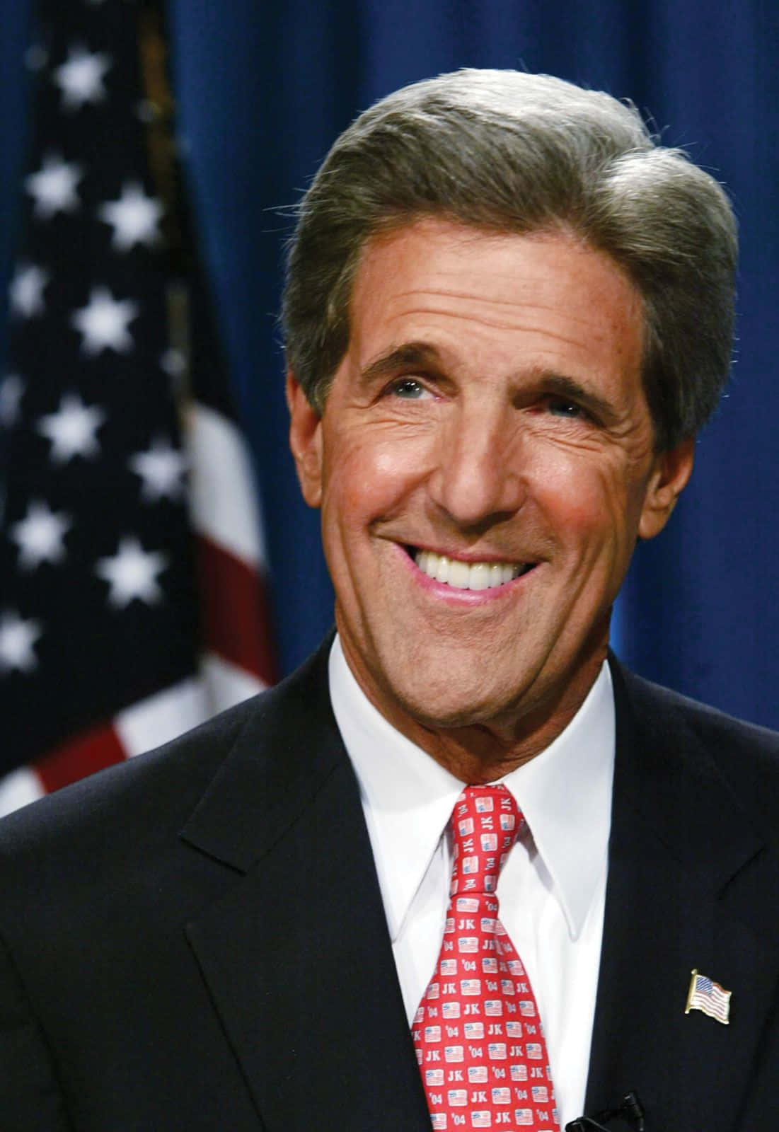 Smiling John Kerry Wallpaper