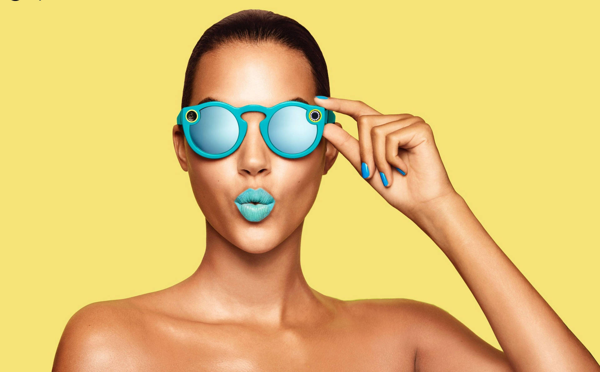 Snapchat Girl Blue Spectacles Wallpaper
