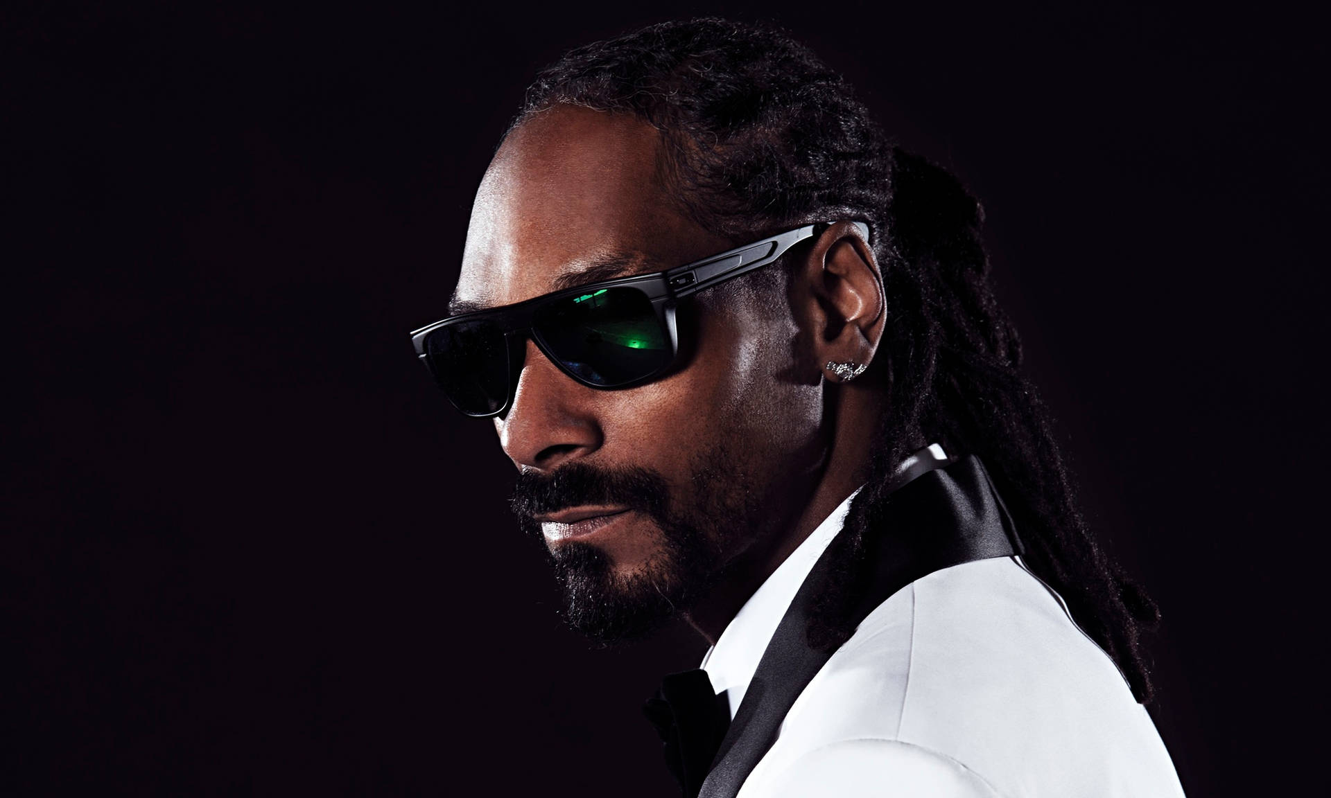 Snoop Dogg In White Tux Wallpaper