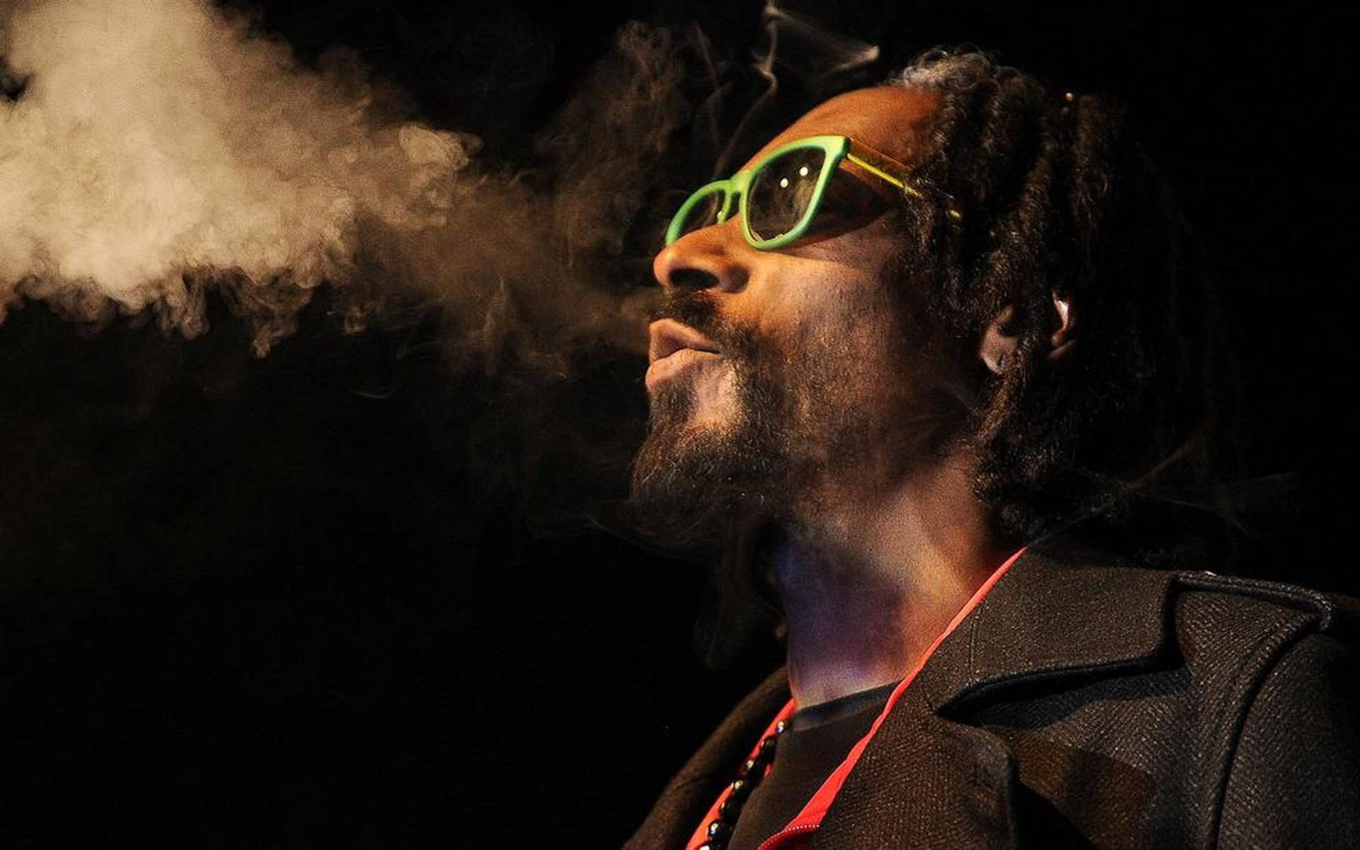 Snoop Dogg Rapper Smoking Weed