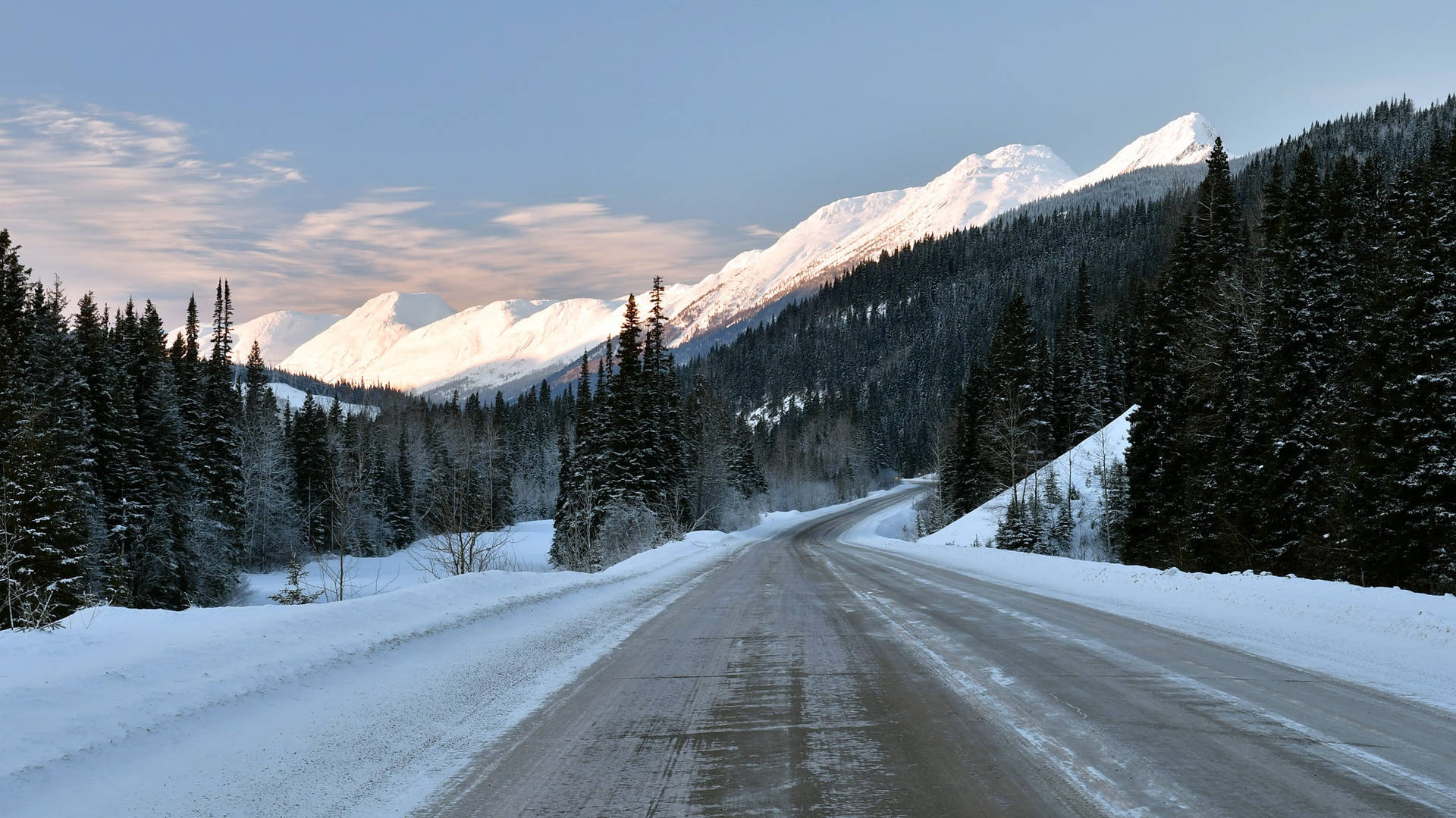 Montañade Nieve Camino De Invierno Fondo de pantalla