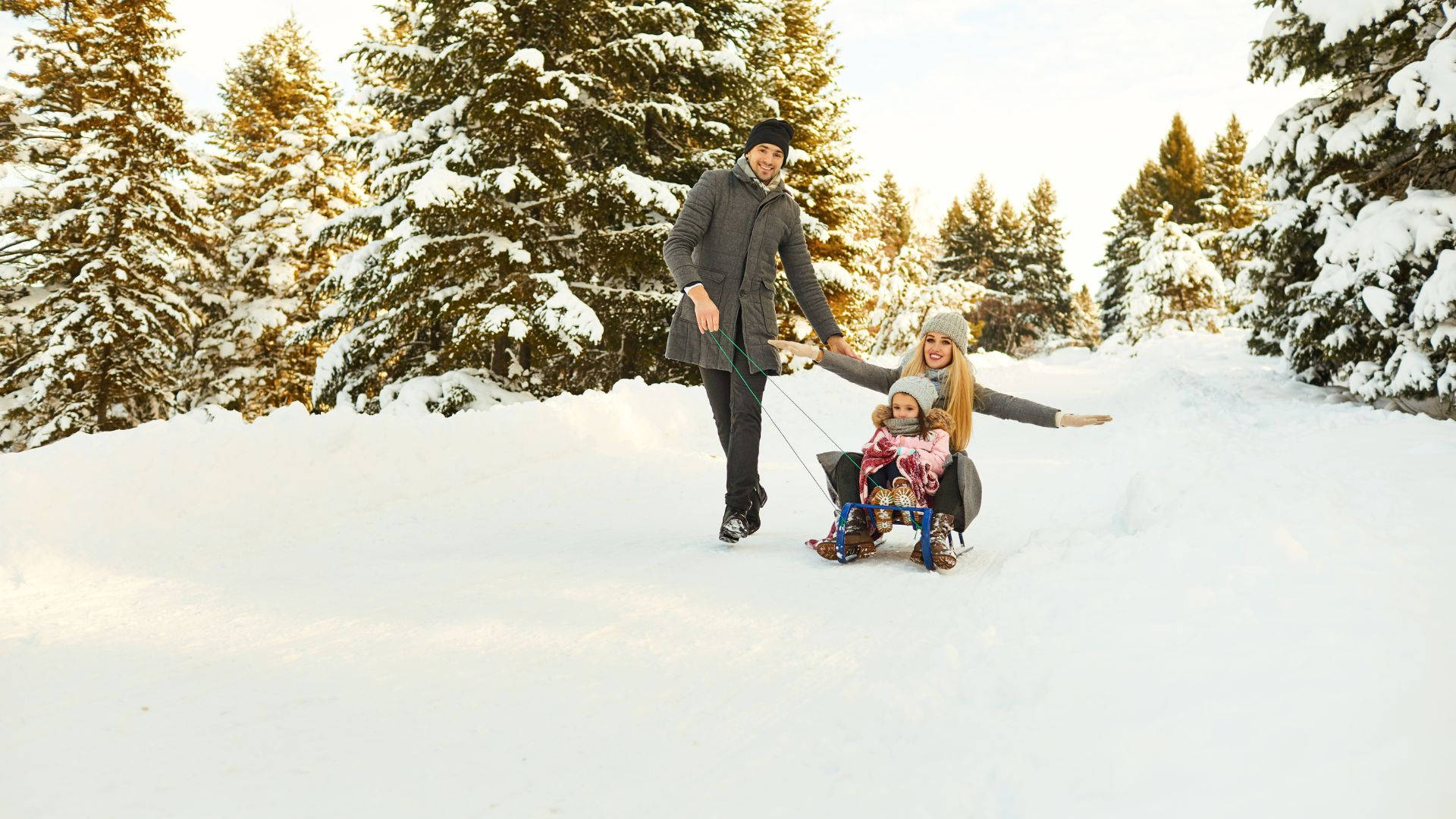 Snowshoeing Happy Family Wallpaper
