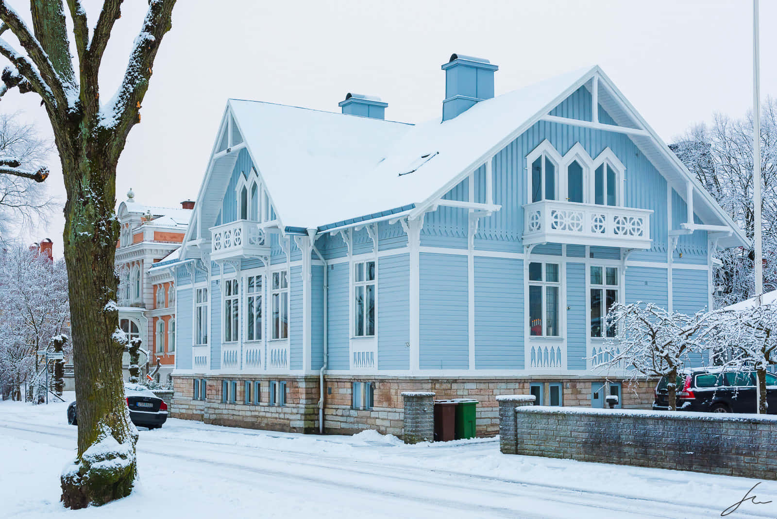 Snowy Blue House Skovde Sweden Wallpaper