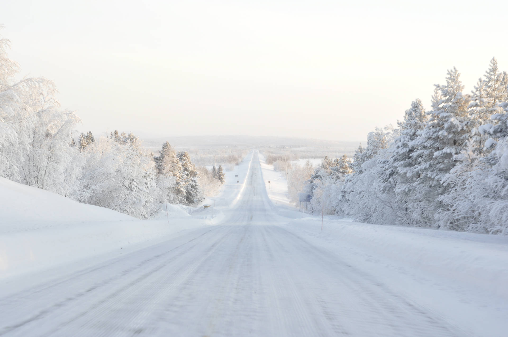 Snowy Finland Scenic Drive Route Wallpaper