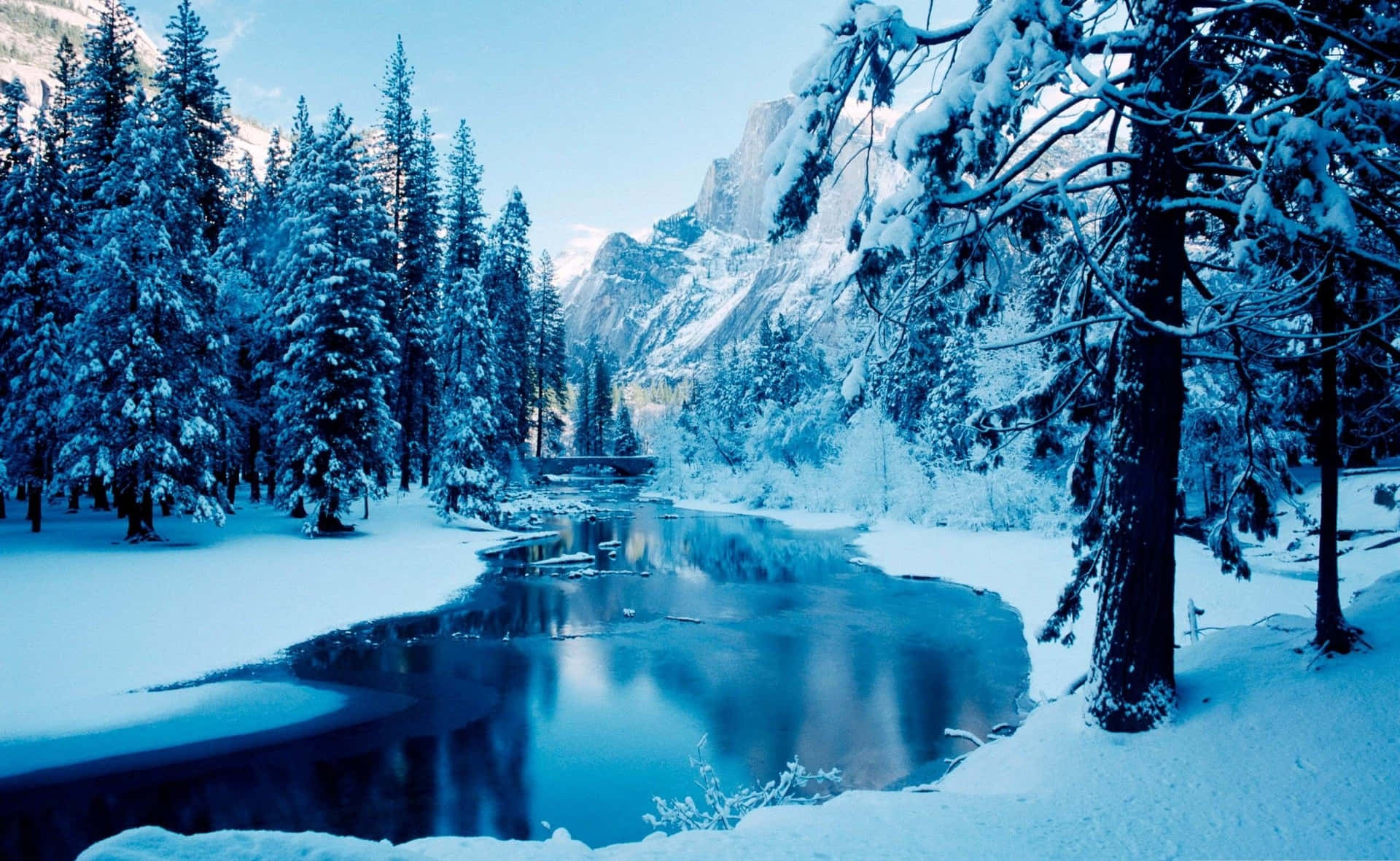 Majestic Snowy Landscape Wallpaper