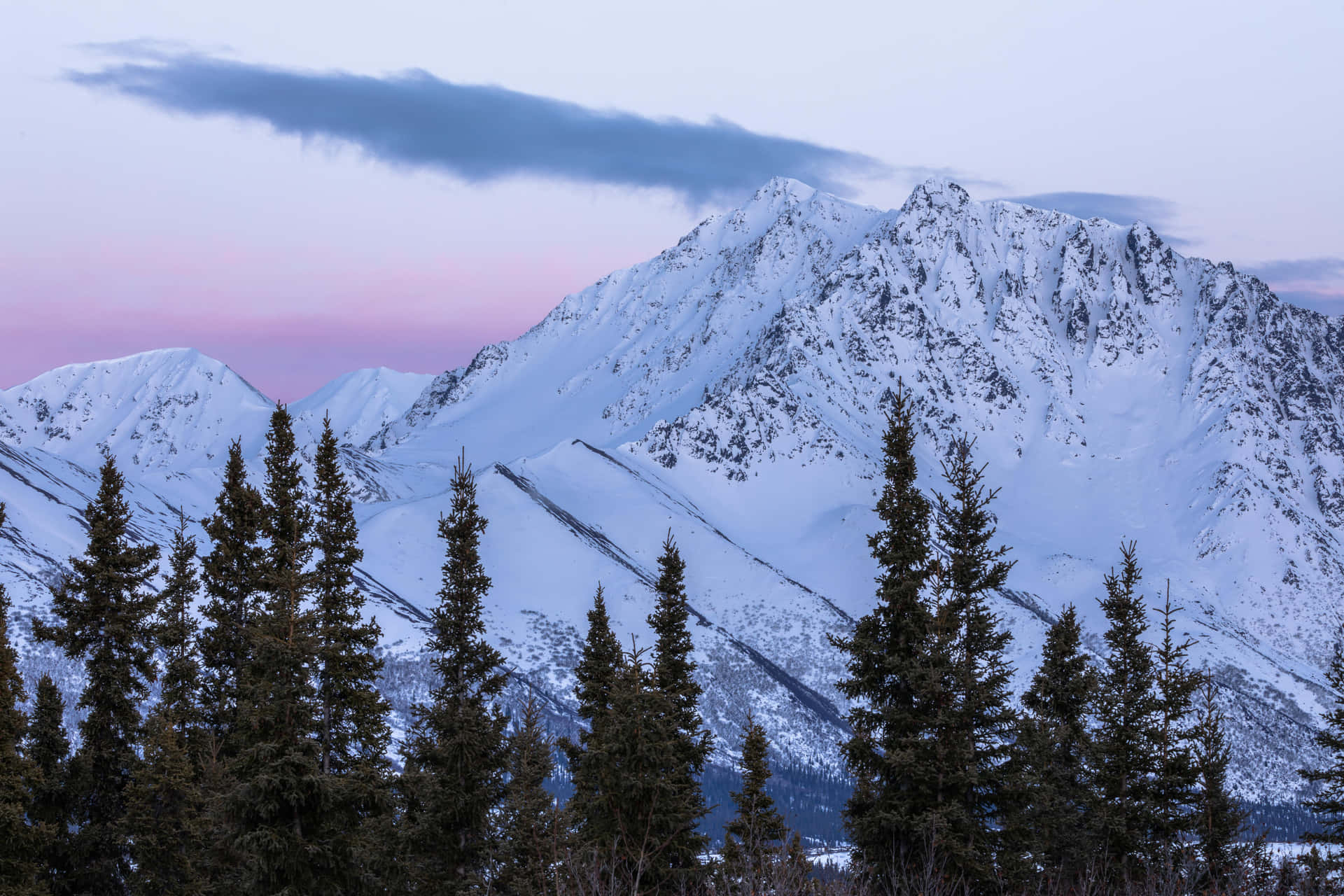 Unimpresionante Paisaje Nevado Durante La Mágica Temporada De Invierno. Fondo de pantalla