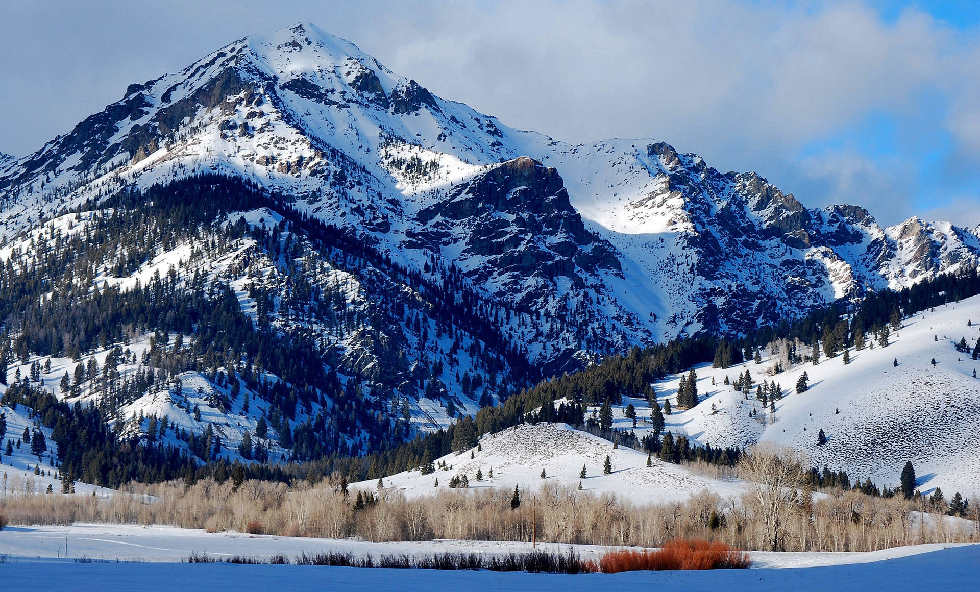 Snowy Mountains Of Idaho Wallpaper