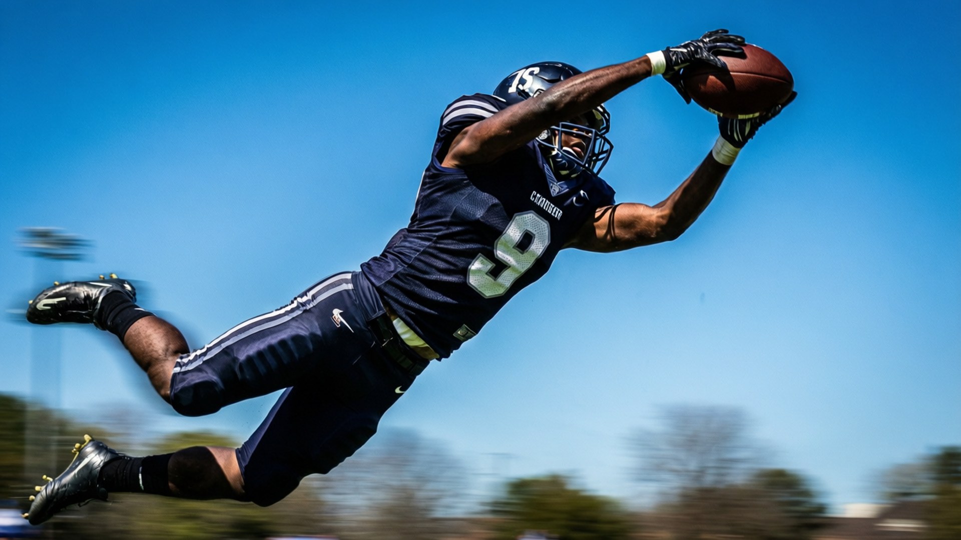 Dynamisk actionbillede af Jaquan Brisker, der opsnapper en aflevering.