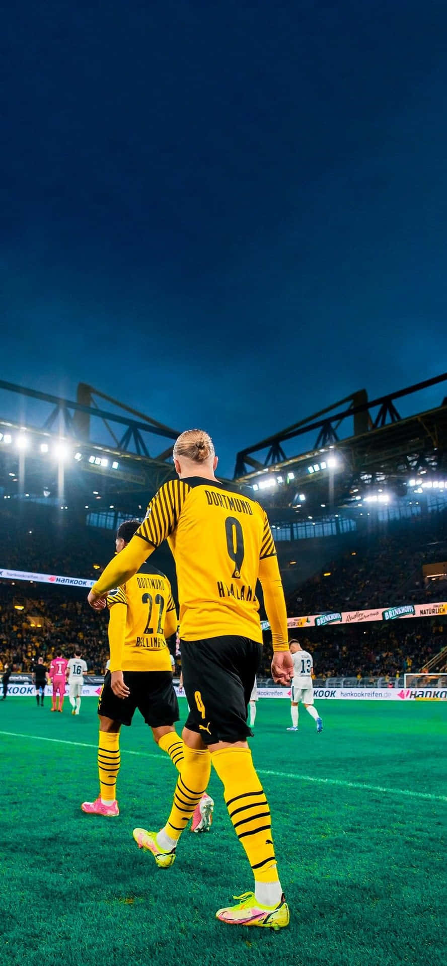 Soccer_ Night_ Match_ Dortmund_ Players Wallpaper