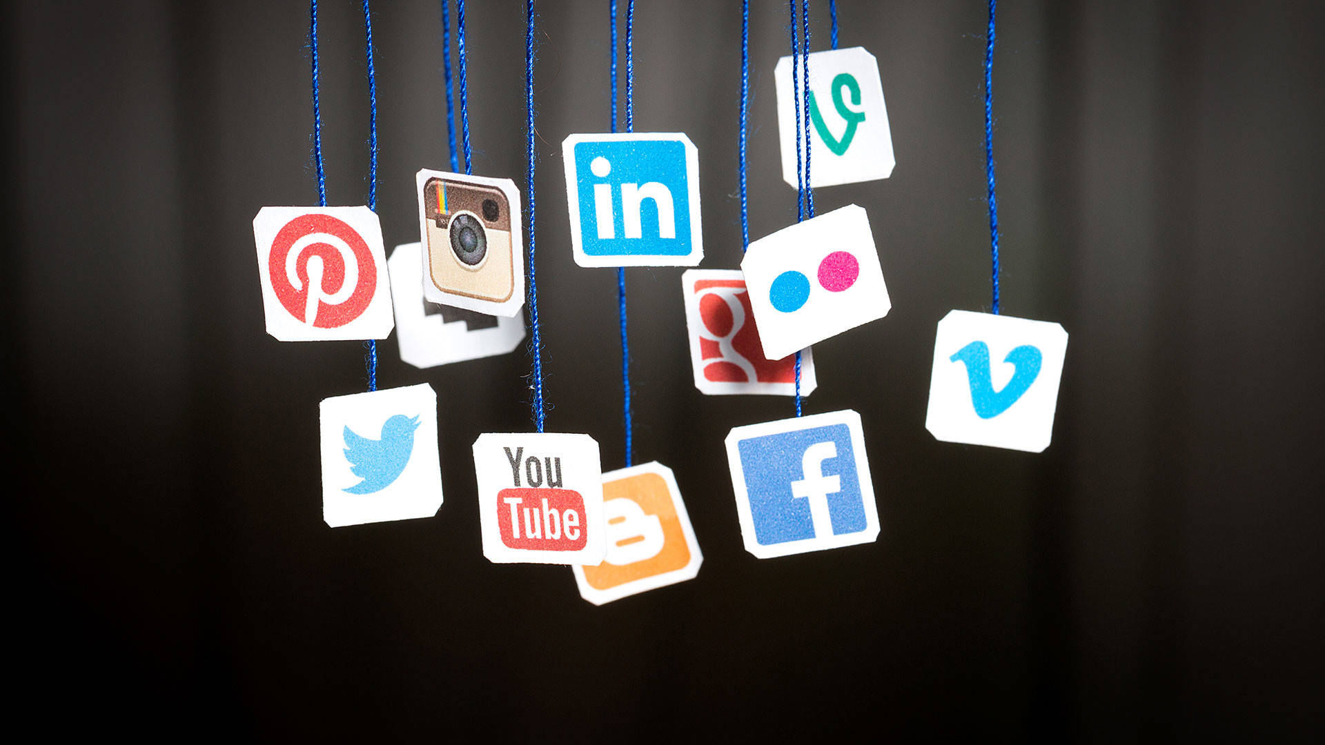 Social Media Dangling Icons Wallpaper