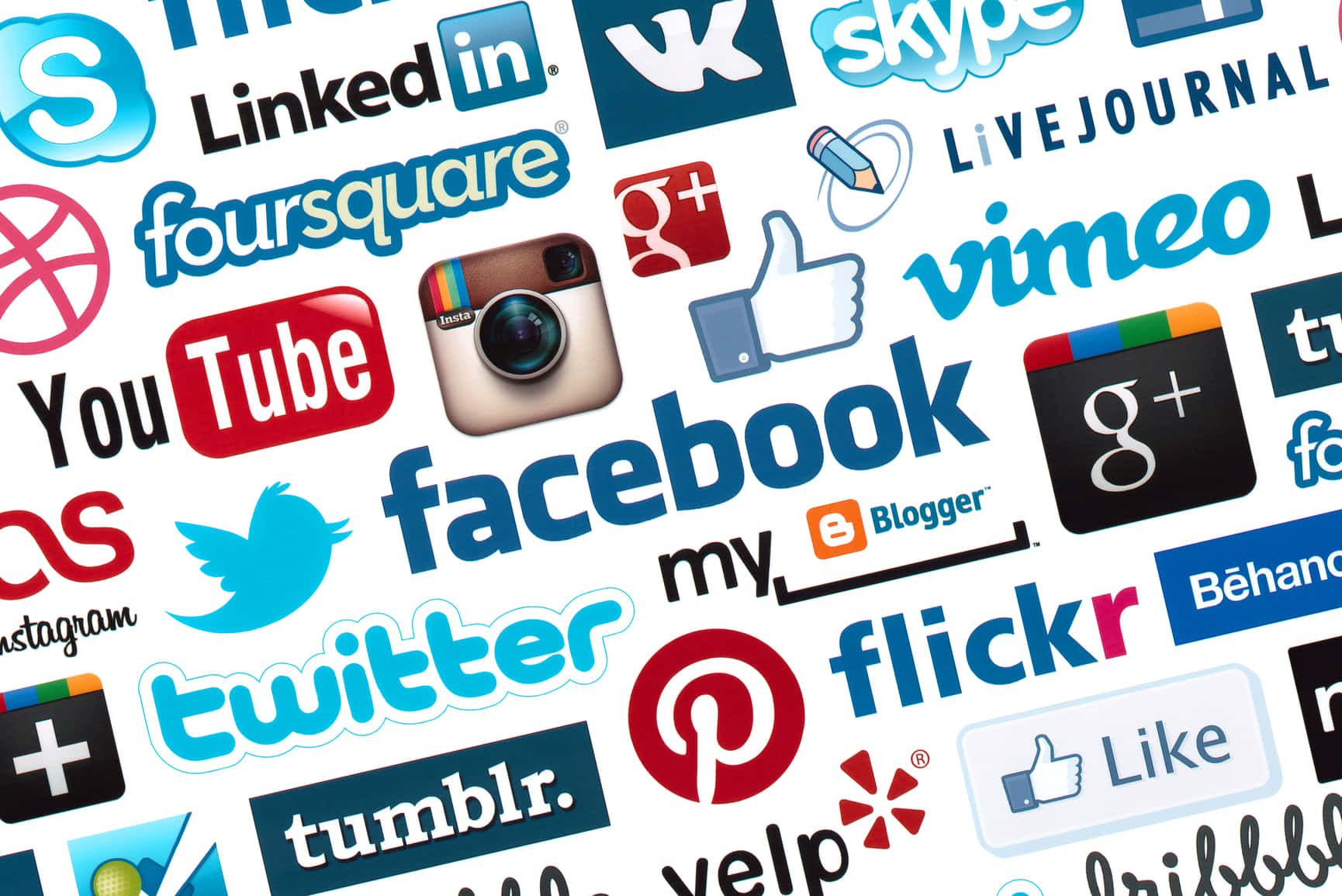 Social Media Logos In A Collage Wallpaper