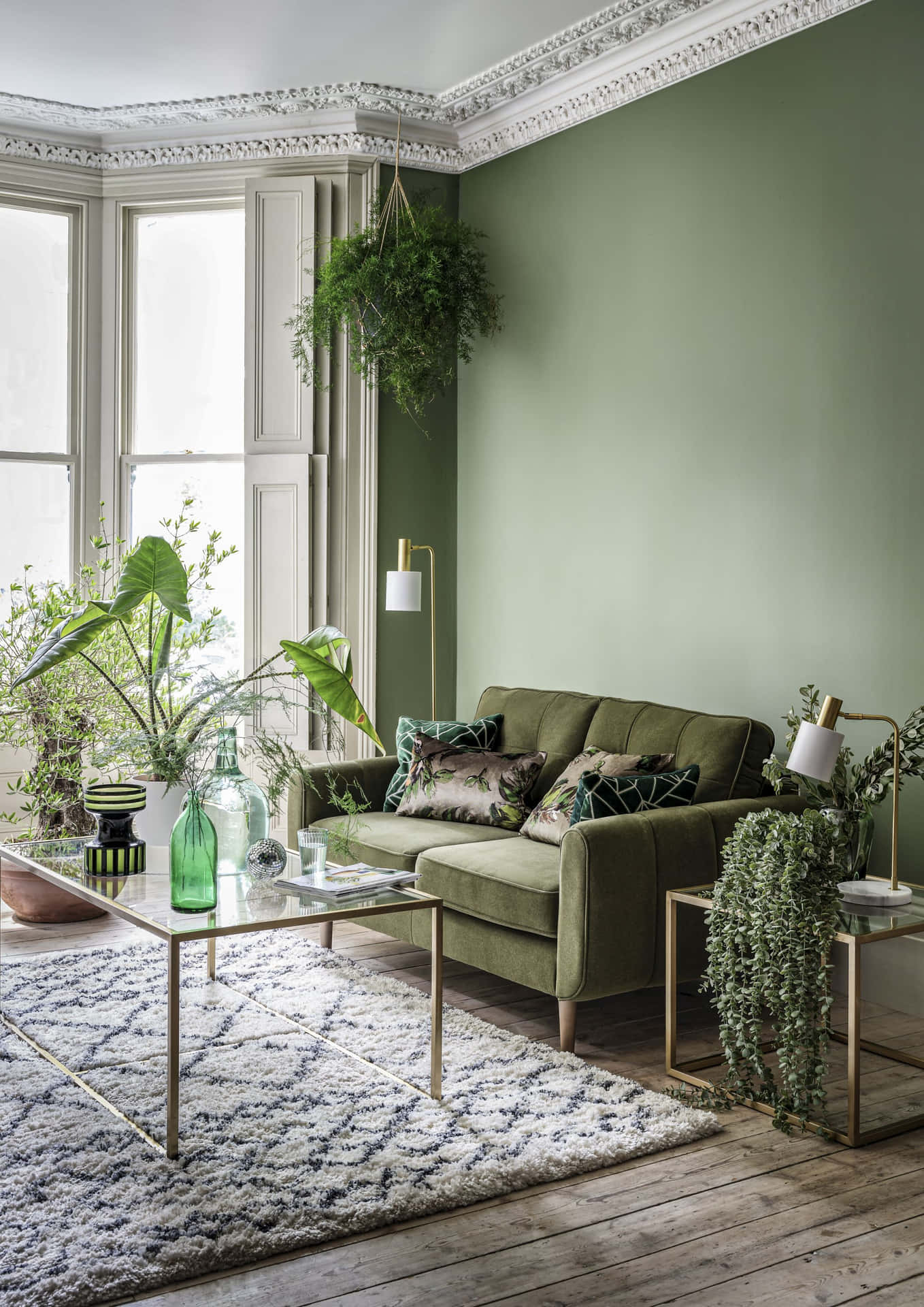Imagende Una Sala De Estar Con Sofá En Color Verde Musgo