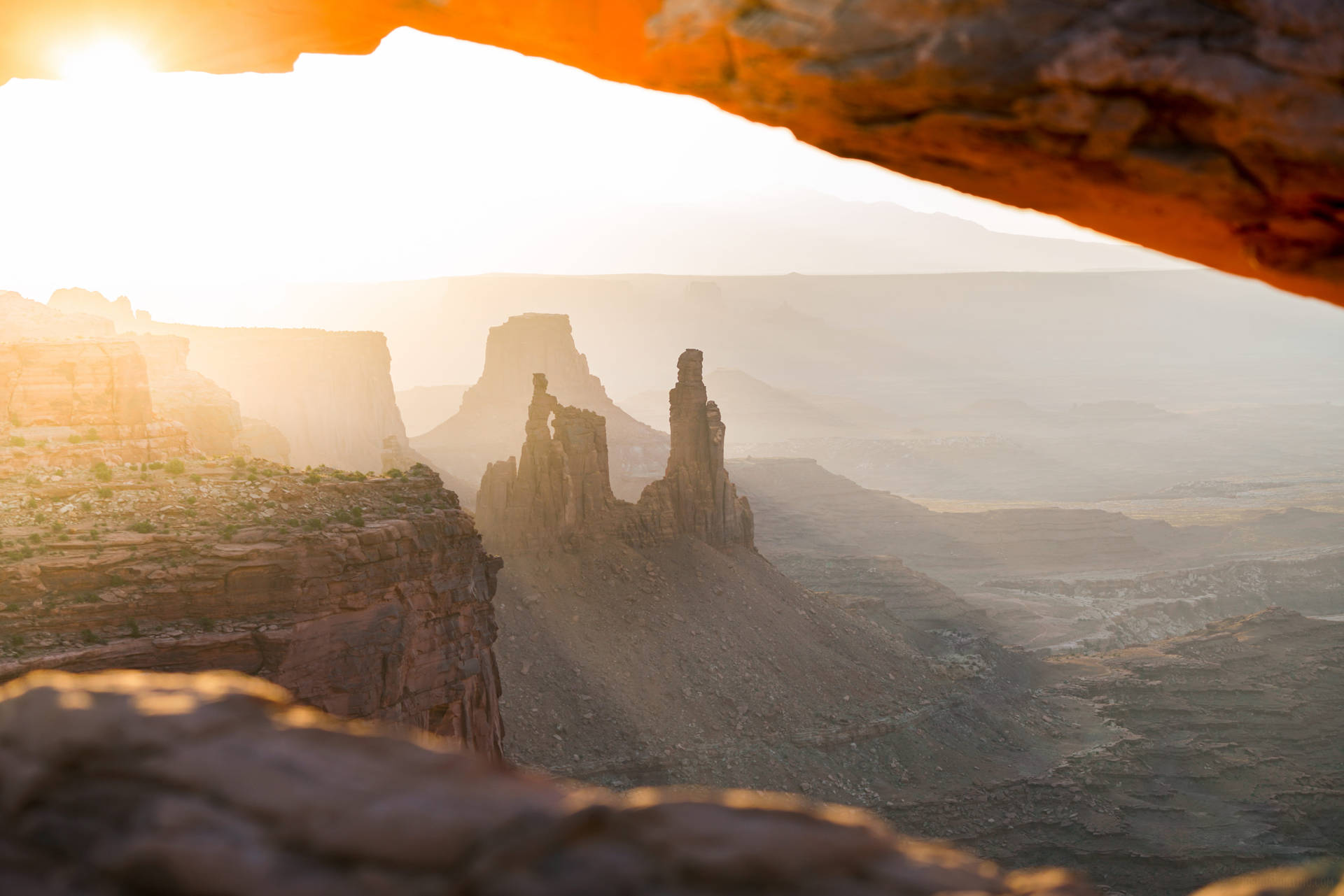 Luzsuave Del Sol En El Parque Nacional De Canyonlands Fondo de pantalla