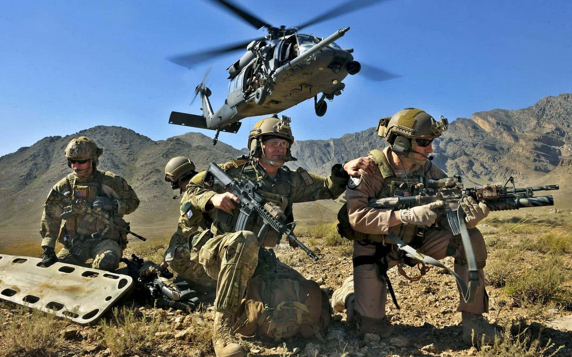 US Soldat Redningsbilleder Skrivebord Tapet
