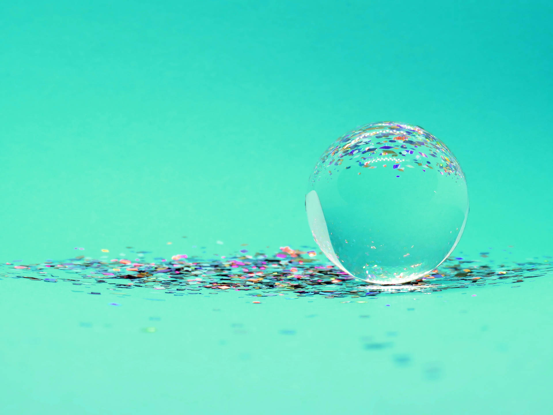 Solid Pastel Color Green Crystal Ball Wallpaper