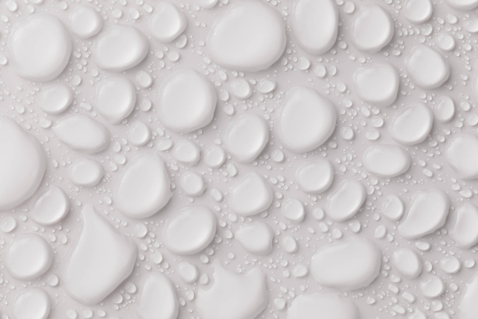 Solid White Water Drops Wallpaper