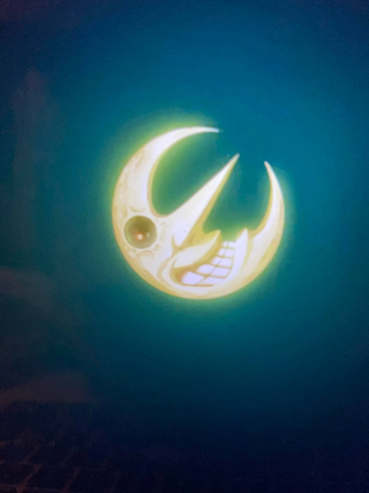 Souleater Luna En Azul Oscuro. Fondo de pantalla