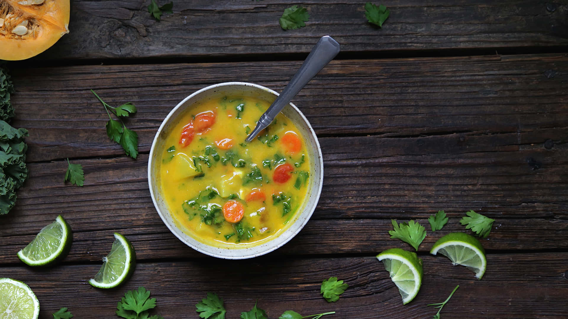 Eineköstliche Schüssel Suppe Für Eine Warme, Herzhafte Mahlzeit.
