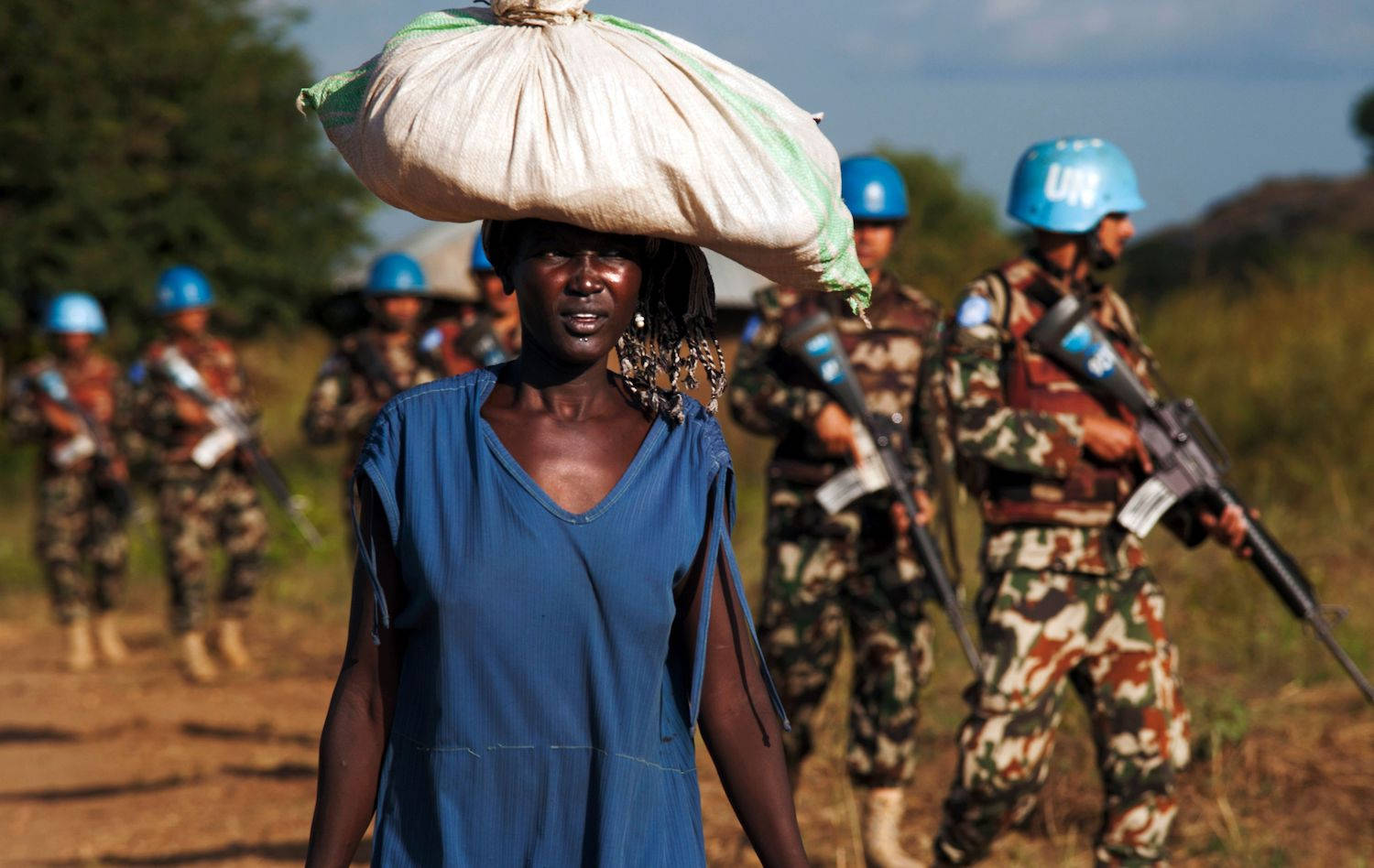 South Sudan Man Bag UN Wallpaper