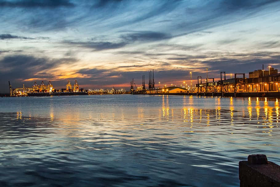 Southampton Docks Sunset Reflection Wallpaper