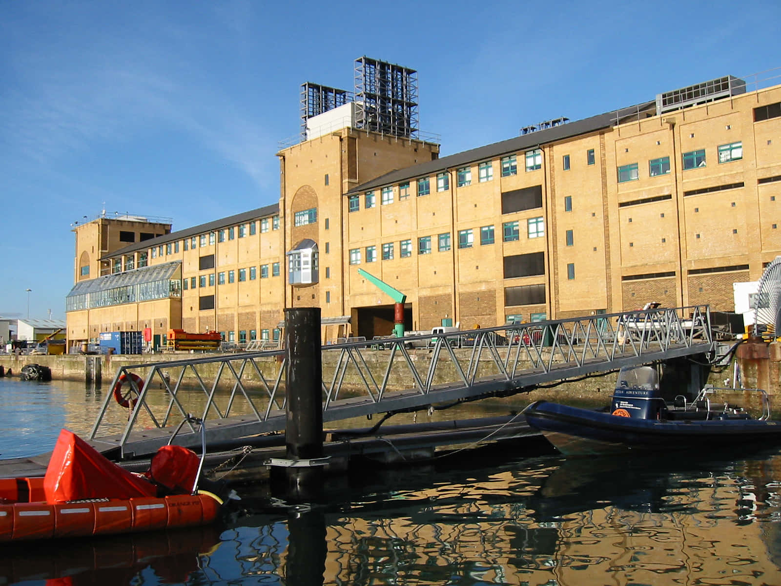 Southampton Waterfront Industrial Building Wallpaper