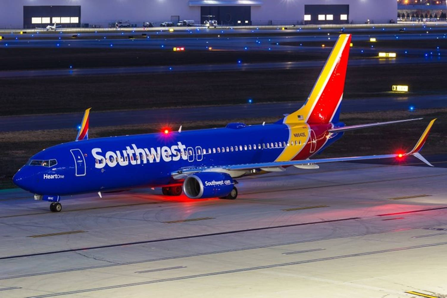 Southwest Airlines Plane Red Lights Wallpaper