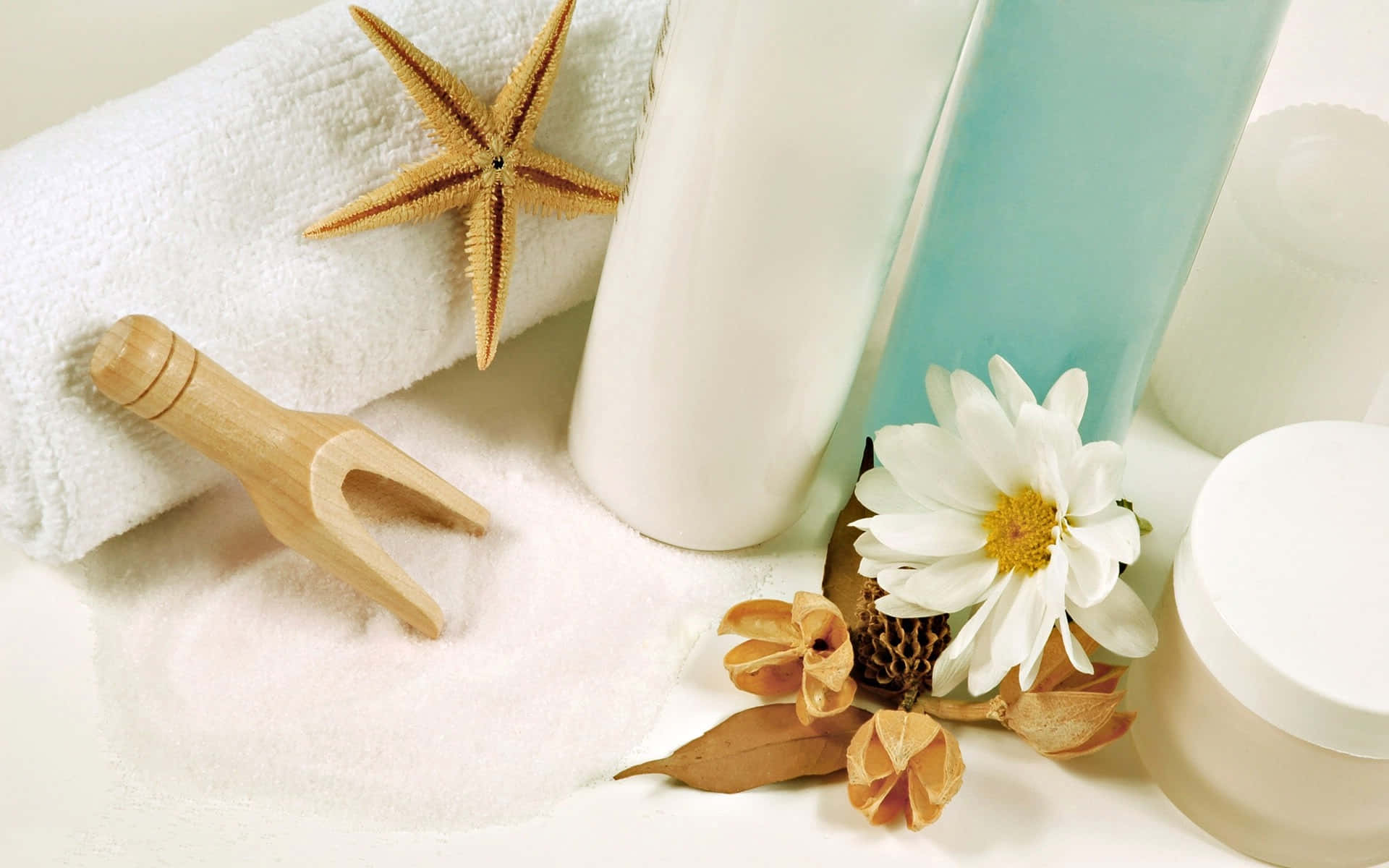 Take a Break from Life's Hectic Pace and Savor the Benefits of a Luxury Spa Treatment. Wallpaper