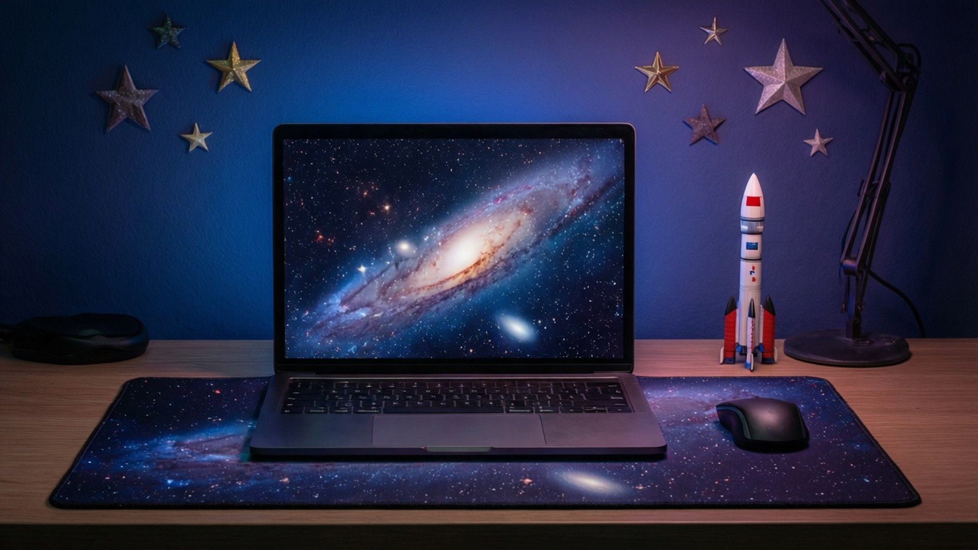 Space Explorer Bureau Achtergronden