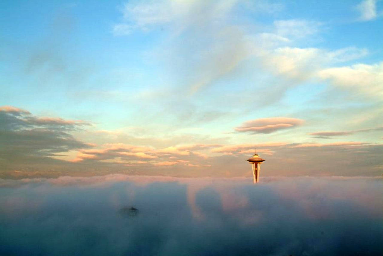 Space Needle Above Clouds Wallpaper