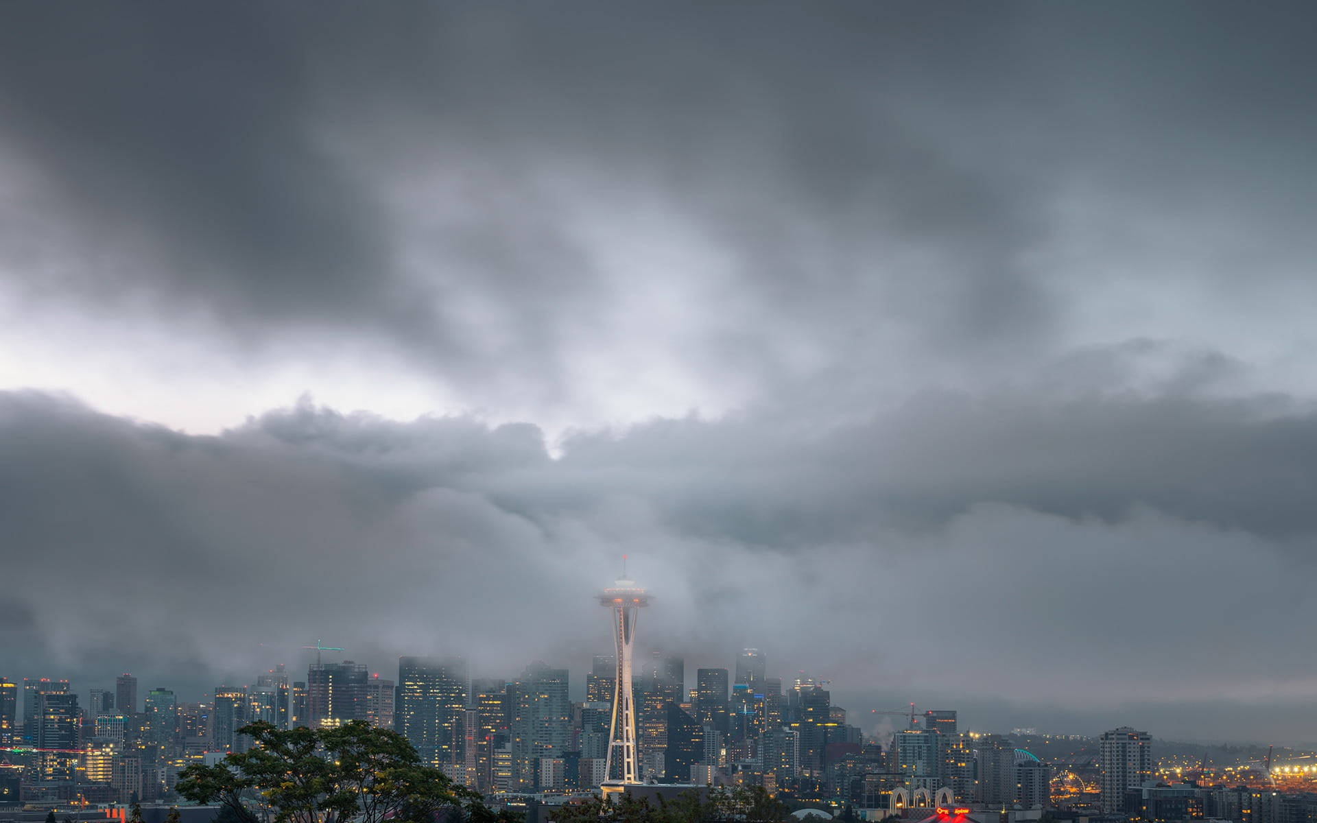 Space Needle Cloudy Sky Seattle Wallpaper