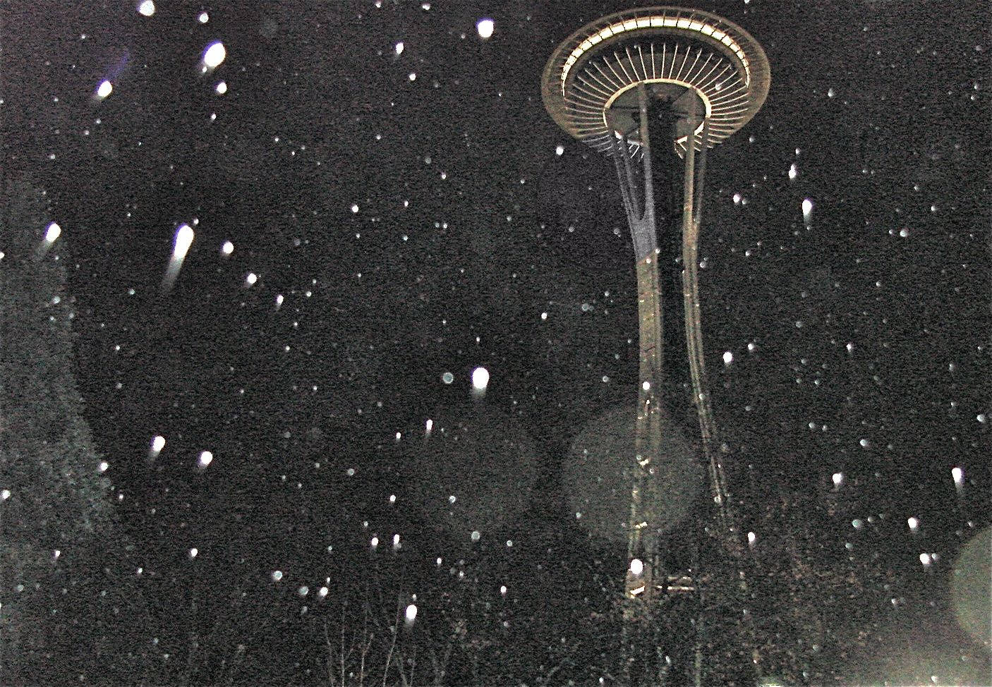 Space Needle Seattle Rain Dark Skies Wallpaper